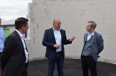 Weigand-Transporte_Politik-Besuch-Foto-Angelika-Klause-10.JPG