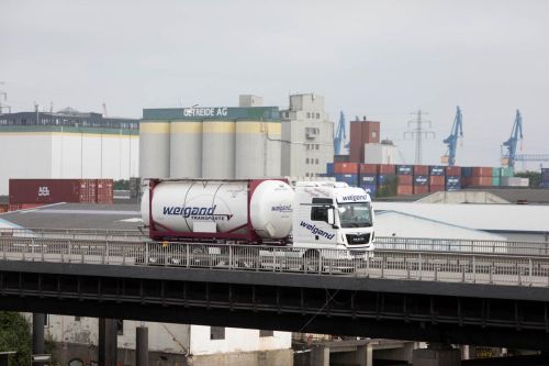 Tankcontainer-Fahrgestell mit Vogelsang-Pumpe