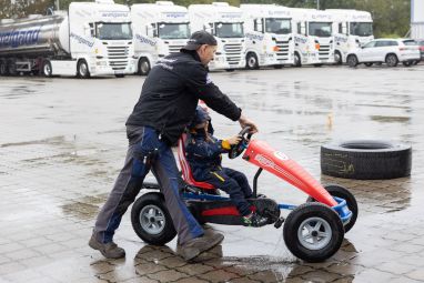 Weigand-Transporte-Brummi-Tag-Foto--456.jpg