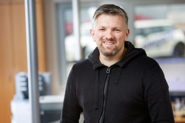 Roy Pottin kümmert sich um die Netzwerkadministration der Weigand-Gruppe.